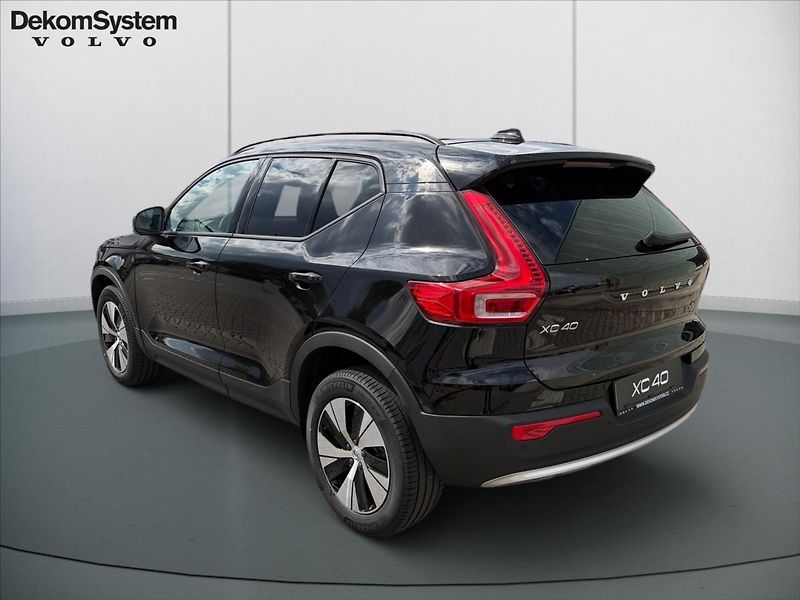 Volvo XC40 (2026) 2,0 B3 Core 8378 - fotka 4 z 13