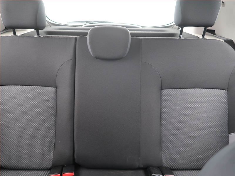 Dacia Sandero (2013) 1.2 16V - fotka 8 z 12