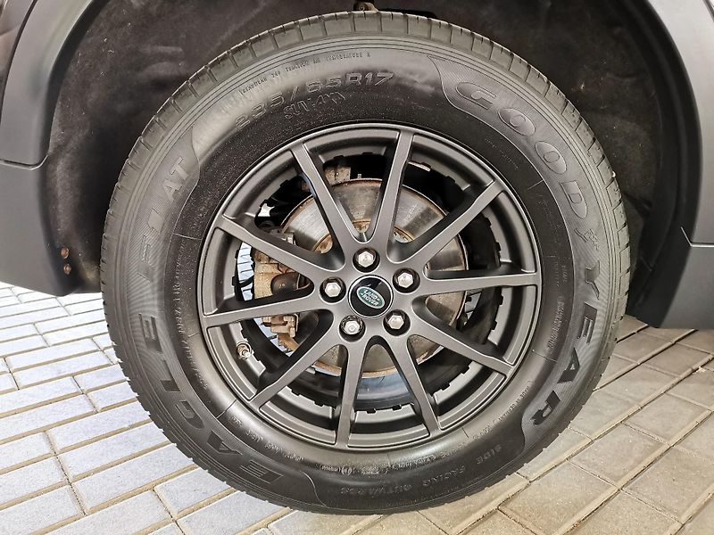 Land Rover Discovery Sport (2021) 4X4 LED NAVI TAŽNÉ PLNÁ ZÁRUKA - fotka 22 z 24
