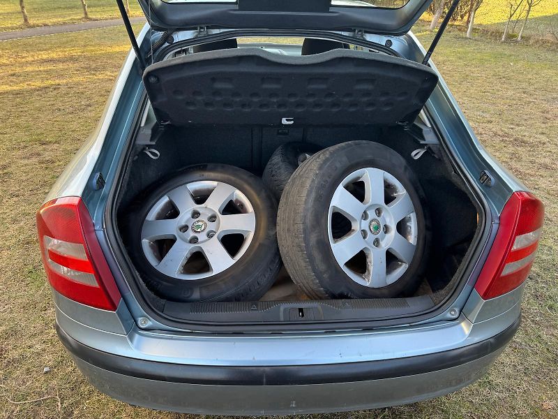 Škoda Octavia 1.9TDI,volat- 608 081 843 - fotka 10 z 12