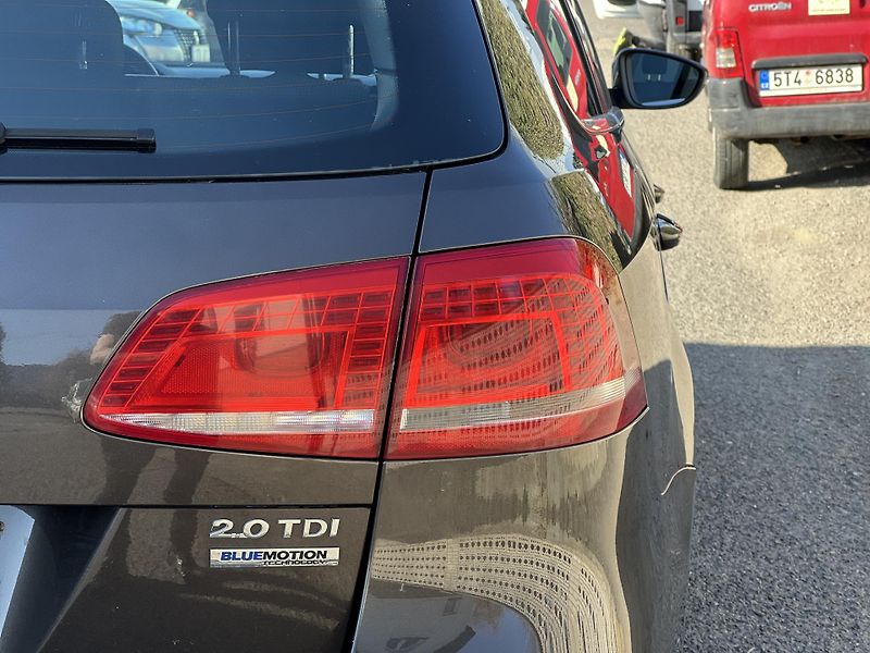 Volkswagen Passat 2.0TDi 103kw DSG odp. DPH - fotka 47 z 48