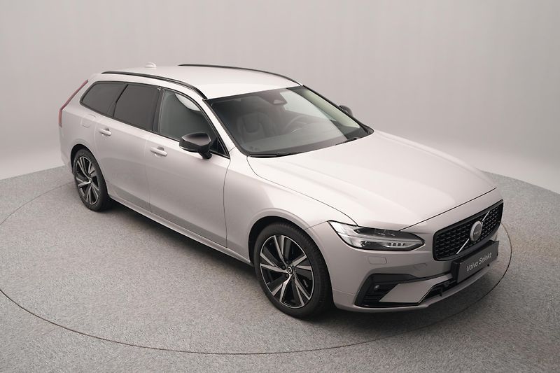 Volvo V90 B5 AWD PLUS DARK REZERVACE - fotka 13 z 36