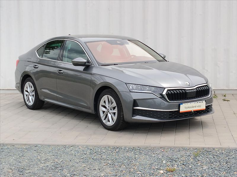 Škoda Octavia 1,5   M-HEV TOP SELECTION 110k - fotka 3 z 31