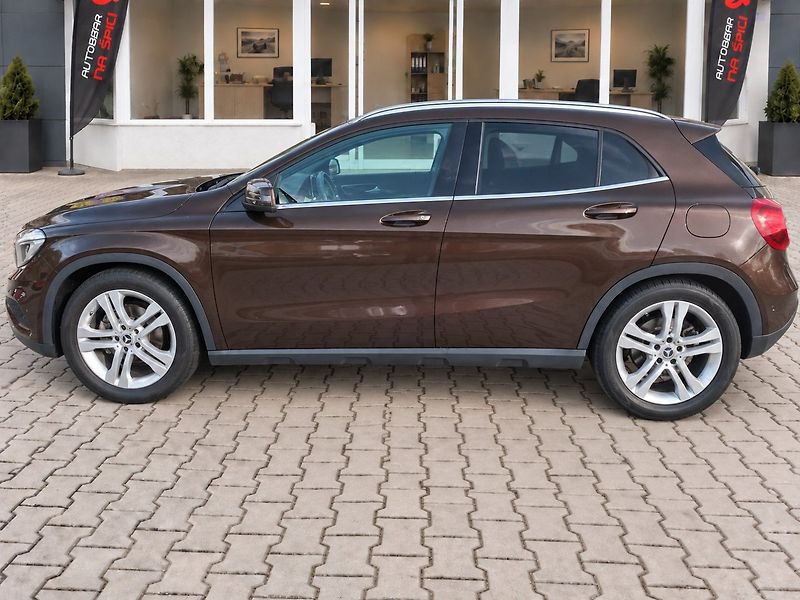 Mercedes-Benz GLA (2014) 220CDI 125kW 4MATIC -TAŽ.ZAŘ. - fotka 5 z 35