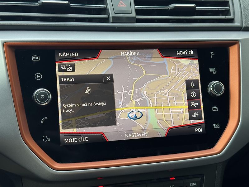Seat Arona (2019) 1.0TSi 85kW DSG, Virtual - fotka 28 z 54