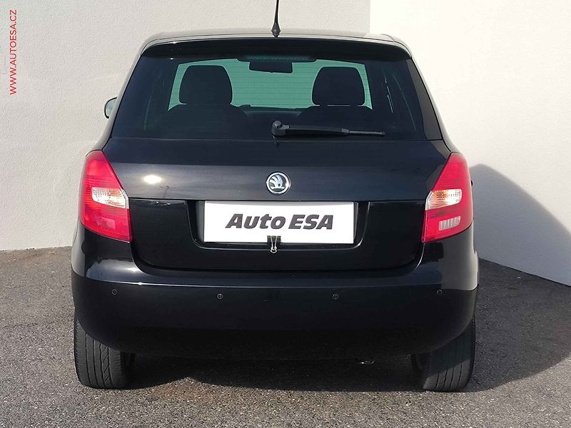 Škoda Fabia (2013) 1.2 TSi, Ambition Fresh - fotka 5 z 16