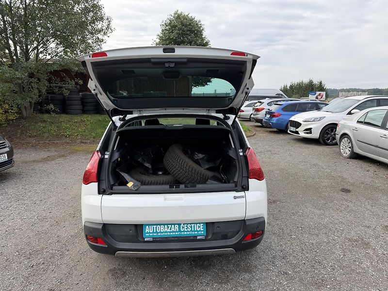 Peugeot 3008 1.6 HDI - fotka 9 z 24