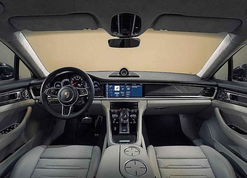Porsche Panamera.
