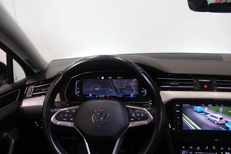 Volkswagen Passat (2021) 2.0TDI DSG Display LED - fotka 28 z 34