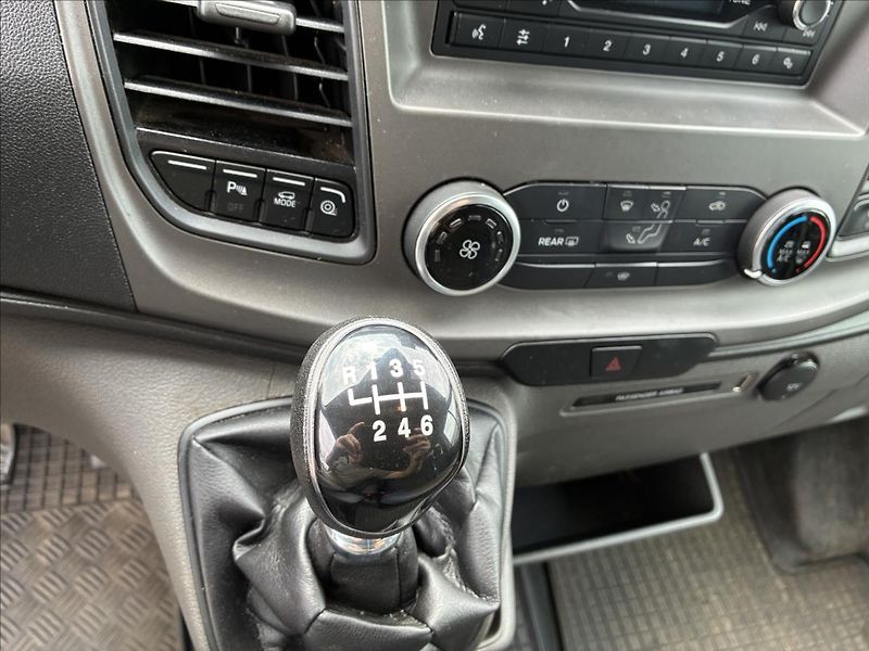 Ford Transit 2,0 L3 9 MÍST WEBASTO - fotka 12 z 16