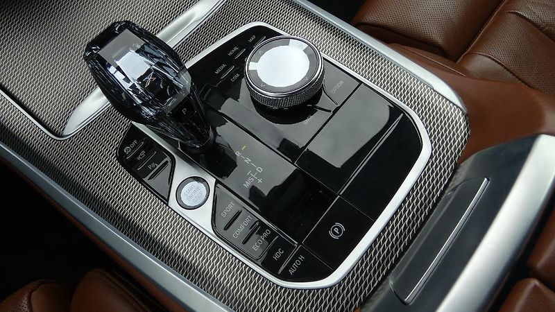 BMW X5 40d xDrive M Sport - fotka 16 z 25