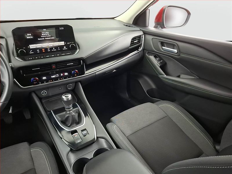 Nissan Qashqai (2022) 1.3 DIG-T - fotka 8 z 18