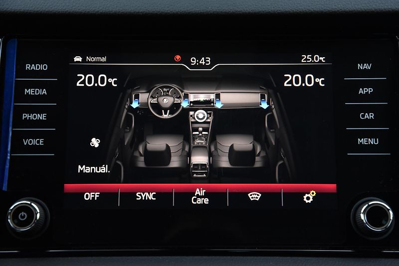 Škoda Kodiaq 2.0 TDi CR SPORT LINE,KŮŽE,LED - fotka 26 z 51