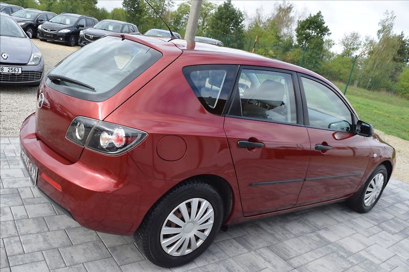 Mazda 3 1,4 i 62KW NOVÁ STK PO SERVISE - fotka 6 z 40