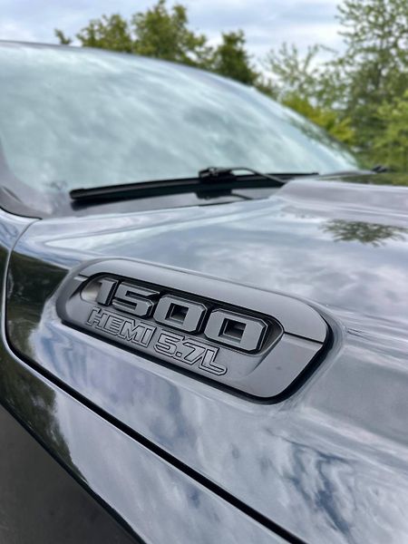 Dodge RAM (2021) 5.7 V8 HEMI LONG STAR 2021 RWD - fotka 8 z 32
