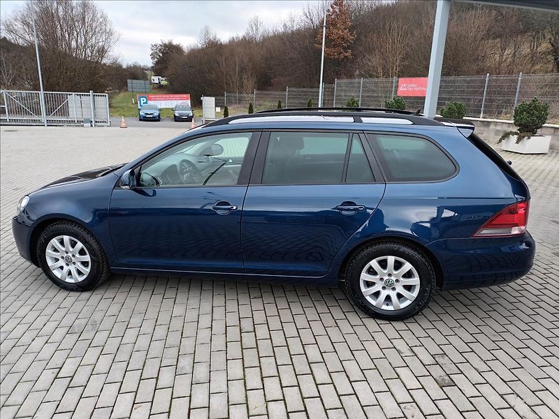 Volkswagen Golf 1,2 TSI,KLIMA,VÝHŘEV,SERVISKA - fotka 8 z 40
