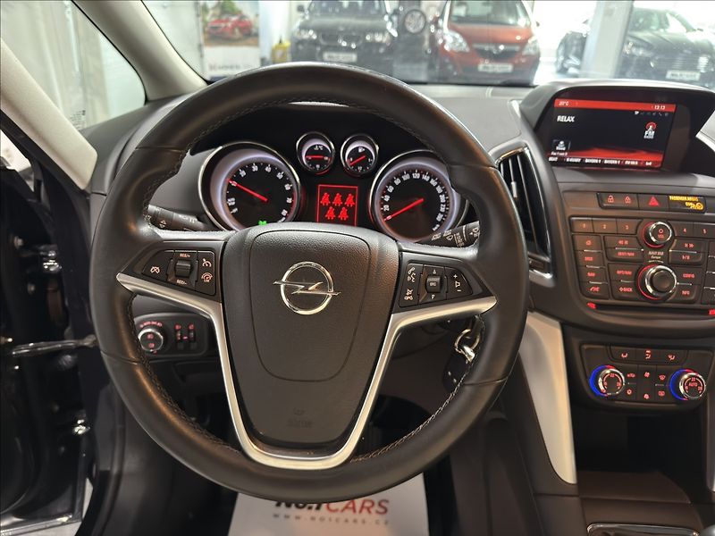 Opel Zafira 1,4   TURBO KAMERA XEN 7 MÍST - fotka 8 z 27