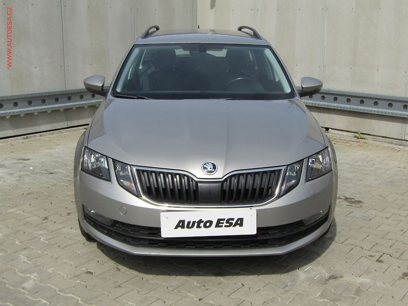 Škoda Octavia (2017) 2.0 TDi 4x4, Ambition - fotka 2 z 19