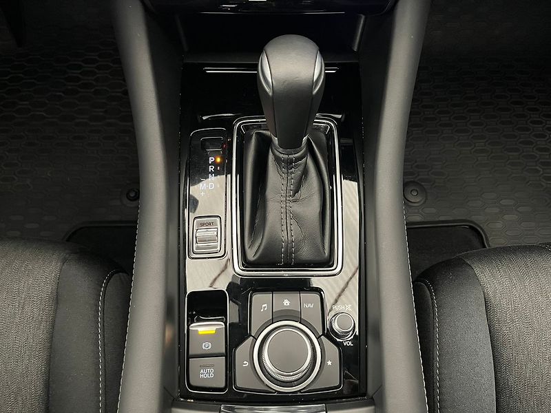 Mazda 6 SKYACTIV-G 194 Sports-Line - fotka 27 z 45