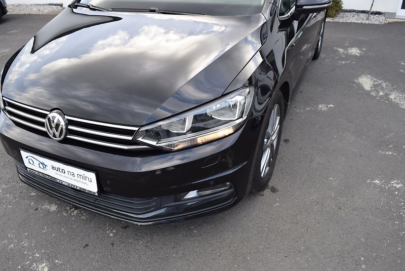 Volkswagen Touran (2016) 1.4TSI 110kw CLBMT 7MÍST TAŽN - fotka 2 z 50