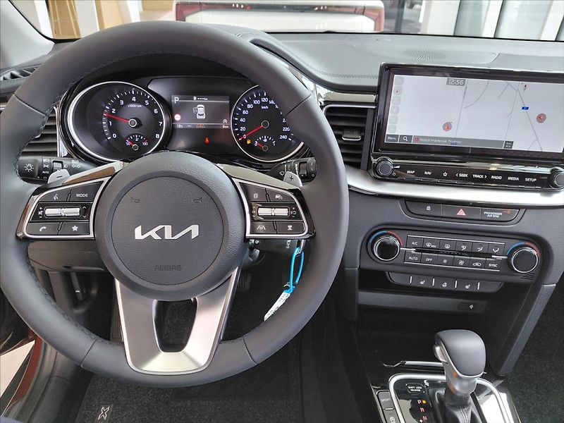 Kia XCeed (2026) 1,6   T-GDI 7DCT EXCLUSIVE - fotka 12 z 13