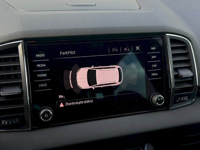 Škoda Karoq (2020) 1.5 TSI 110 kW DSG Style Plus - fotka 22 z 24