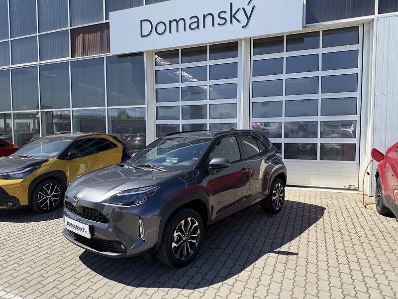 Toyota Yaris Cross (2026) 1.5 Hybrid 130 4x4 STYLE - fotka 2 z 16