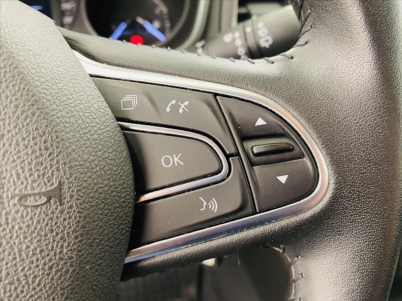 Renault Mégane 1,3 i 75Kw po servise - fotka 14 z 25