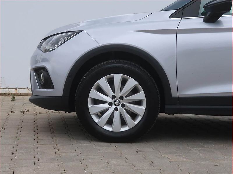 Seat Arona (2019) 1.6 TDI, Automat, Navi - fotka 15 z 20