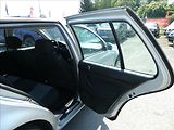 Volkswagen Golf 1,9 TDi 74kW EDITION - náhled 17