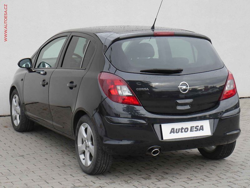 Opel Corsa (2012) 1.2i, ČR, AC, temp - fotka 6 z 15