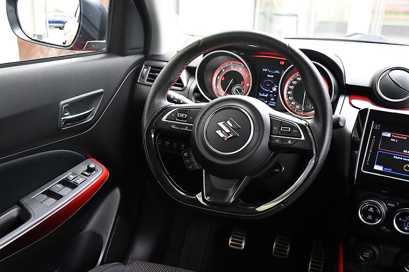 Suzuki Swift SPORT 1.4i BoosterJet 2xALU  - fotka 7 z 37