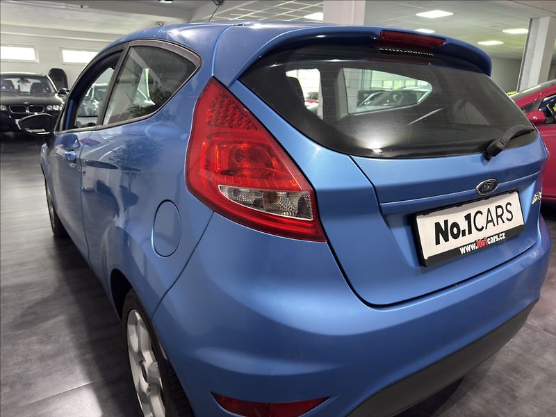 Ford Fiesta 1,2   i 83.000KM SERVIS ALU ST - fotka 16 z 19
