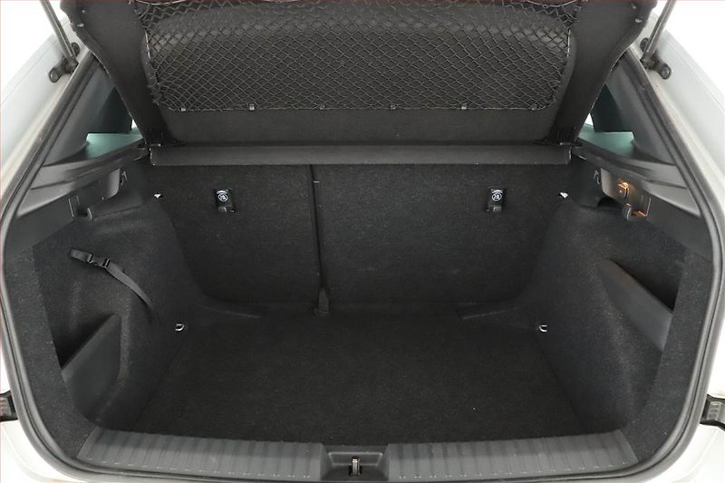 Škoda Kamiq (2024) 1.0 TSI, Drive, Full LED - fotka 10 z 14