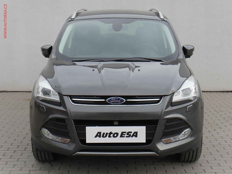 Ford Kuga (2015) 2.0TDCi 4x4, 2.maj,ČR - fotka 2 z 19