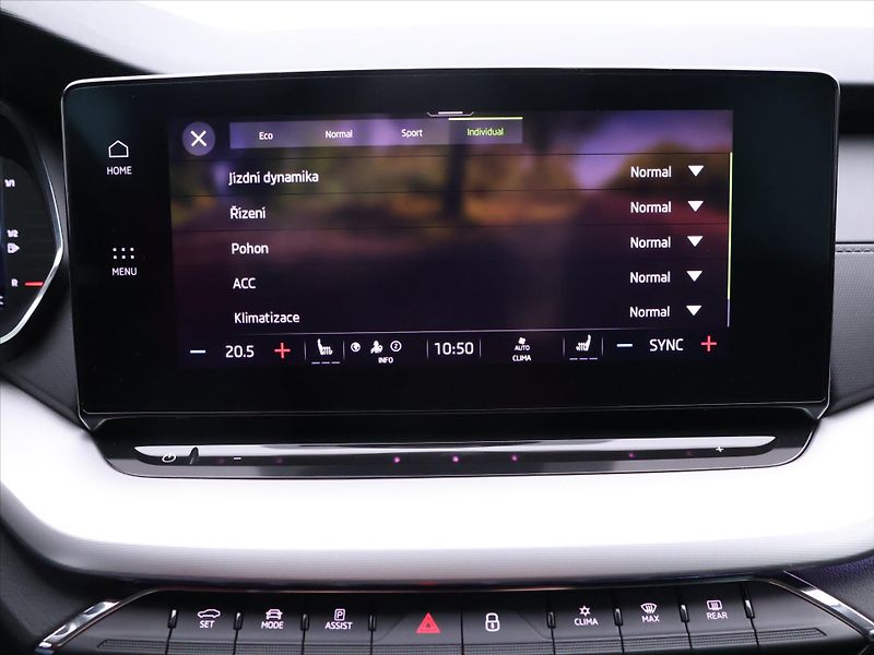 Škoda Octavia 2,0 TDI DSG Navi LED ACC DPH - fotka 28 z 38