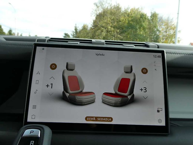 Land Rover Defender 110 3,0 S D200 - fotka 25 z 34