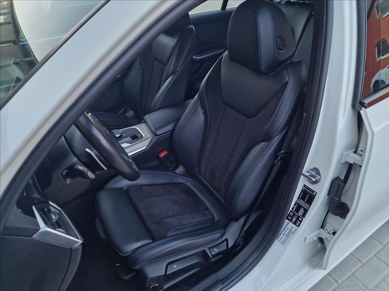 BMW Řada 3 320d xDrive,M Sport,ČR,1.Maj. - fotka 36 z 50