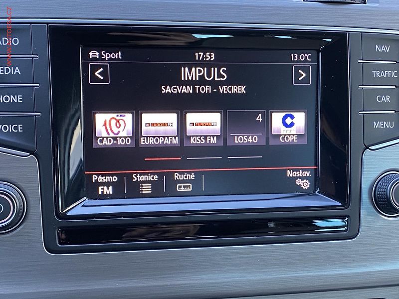 Volkswagen Golf (2015) 2.0 TDi, AAC, tempo - fotka 15 z 18