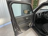 Jeep Renegade 1.0 T  6M ČR 1.MAJ. SERVISKA  - náhled 28