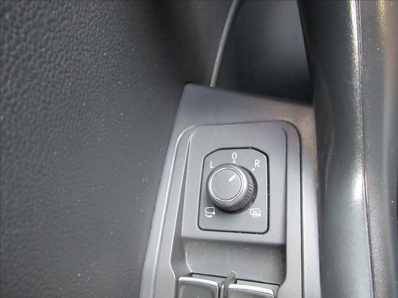 Volkswagen T-Roc 1,5 TSi 110Kw, DSG, Nové ČR - fotka 27 z 41