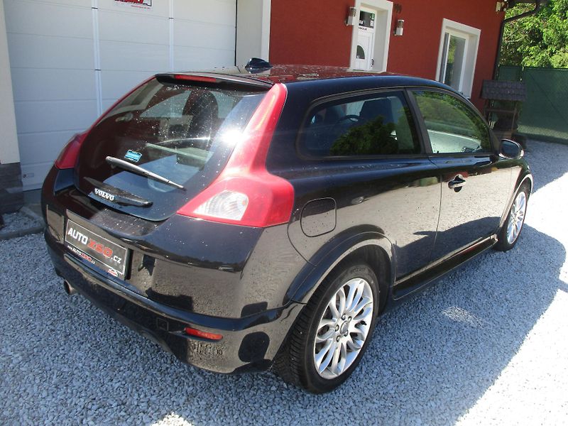 Volvo C30 2.0D DIGI AC - fotka 3 z 34