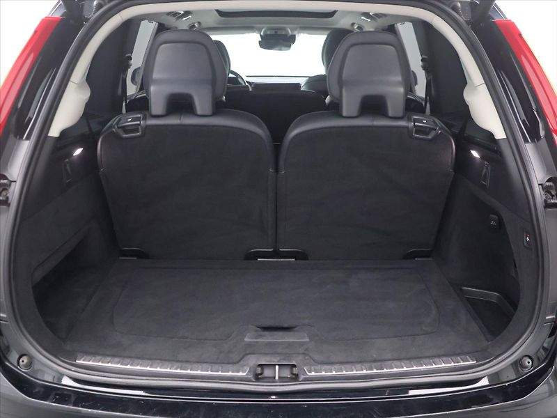 Volvo XC90 2,0 D5 173kW Inscription 4x4 D - fotka 10 z 43
