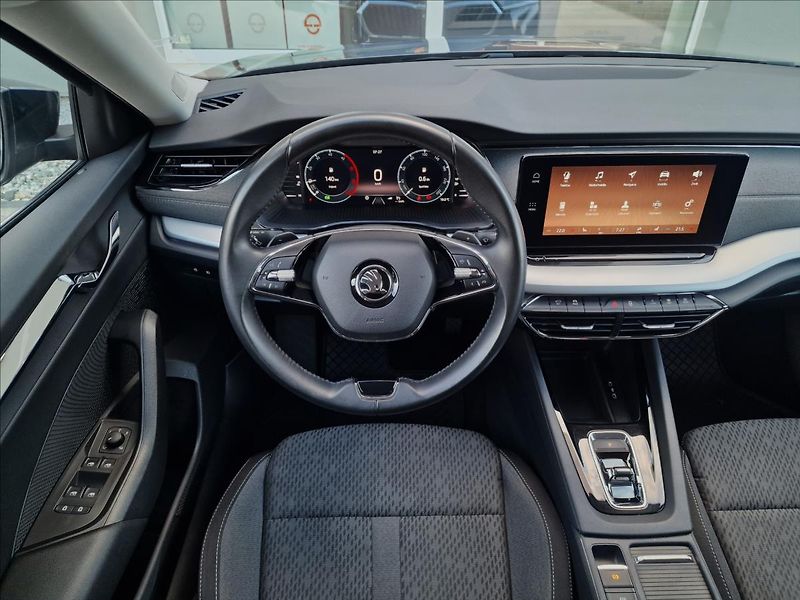 Škoda Octavia 2.0 TDI DSG Style Combi,1.Maj - fotka 12 z 50