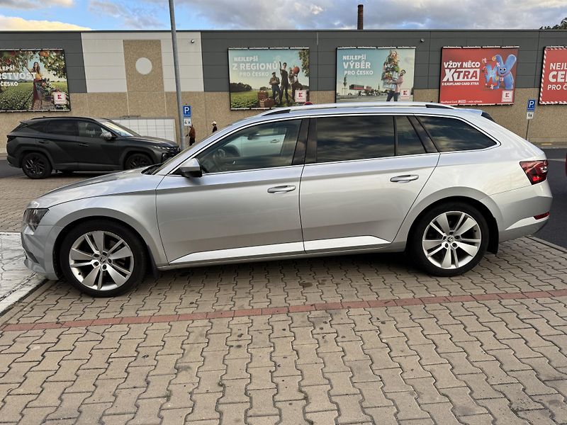 Škoda Superb (2016) 2.0 TDI, 4x4, DSG, TAŽNÉ - fotka 2 z 25
