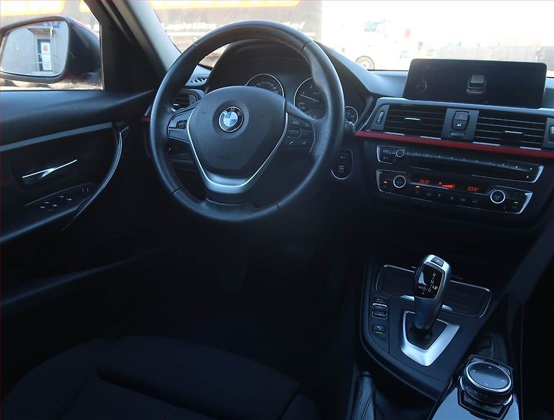 BMW Řada 3 (2014) 320 d xDrive, 4X4, Automat - fotka 7 z 22