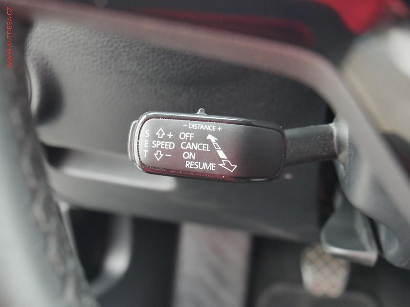 Škoda Superb (2020) 2.0 TDi, Ambition, LED, navi - fotka 19 z 23