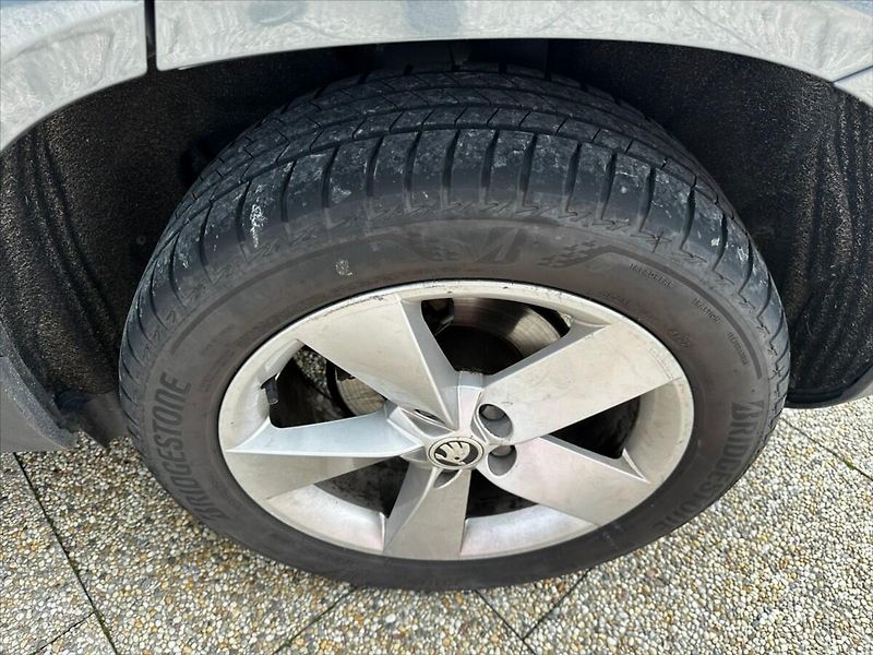 Škoda Karoq 1,6 TDI 85kW STYLE CZ-SERVIS!! - fotka 39 z 42