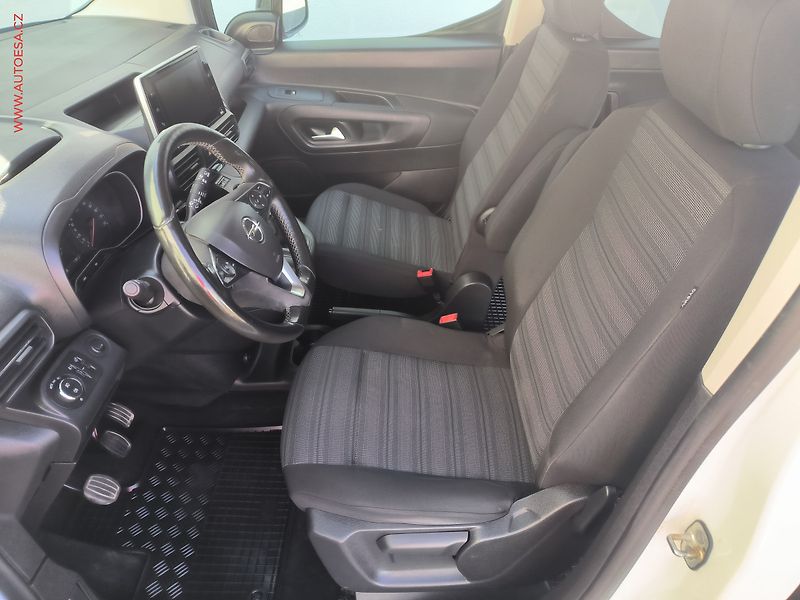 Opel Combo (2022) 1.5CDTi, 1.maj,ČR, Elegance - fotka 9 z 18