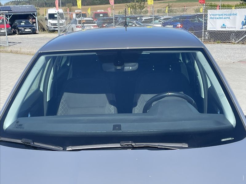 Škoda Fabia 1,2 TSi 66kw Style Klima ESP V - fotka 28 z 34